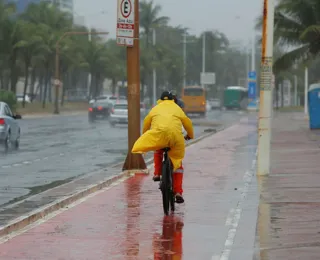 Domingo em Salvador será de chuva forte e muito frio