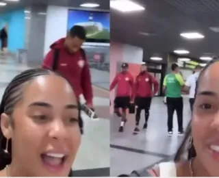 Elenco do Vitória vira alvo de influencer no aeroporto após derrota