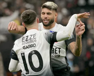 Em despedida de ídolo, Corinthians vence e garante liderança