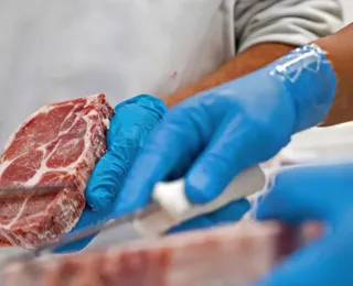 Empresas vão doar 2 milhões de quilos de carne ao RS