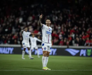 Everaldo desabafa após triunfo: "Não vamos fazer o que a torcida quer"