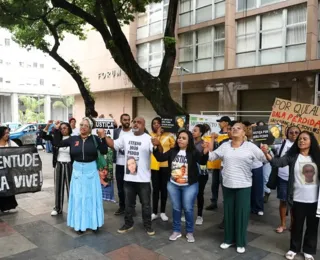 Família de João Pedro protesta contra decisão que absolveu policiais