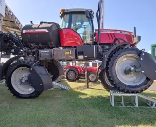 Feira tem máquinas agrícolas  que custam até  R$ 6 milhões