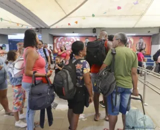 Ferry-boat: tempo de espera na fila chega a quatro horas