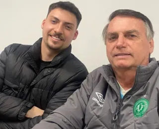 Filho de Bolsonaro ataca governador com homofobia: “Dá outra coisa”