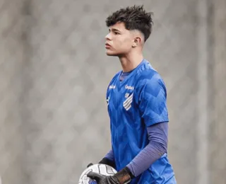 Filho do goleiro Bruno é dispensado do Athletico por mau comportamento