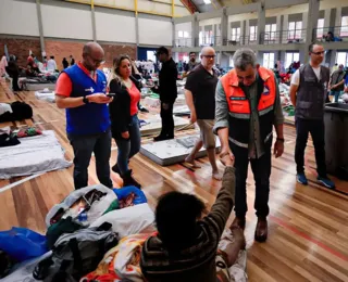Gaúchos atingidos por enchentes têm documentos emitidos gratuitamente