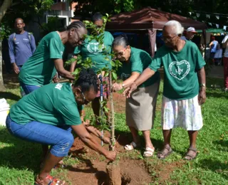 Grupo de idosas da LBV participa da 9ª Feira Agroecológica da UFBA