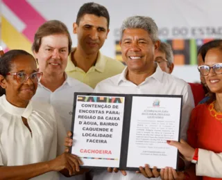 Jerônimo entrega ambulâncias e equipamentos para a PM-BA em Cachoeira