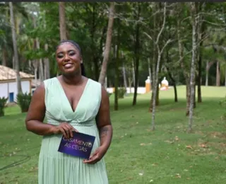Jornalista baiana é a nova celebrante de “Casamento às Cegas Brasil”