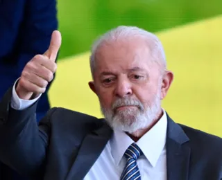 Lula celebra vitória 'contra o extremismo' nas eleições francesas