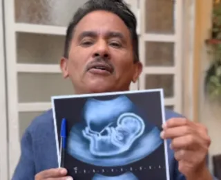 Manoel Gomes, da "Caneta Azul", será pai pela primeira vez