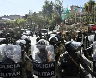 Militares são presos após tentativa de golpe na Bolívia