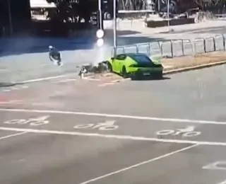 Motorista de Lamborghini atropela ladrão após roubo de Rolex; VÍDEO