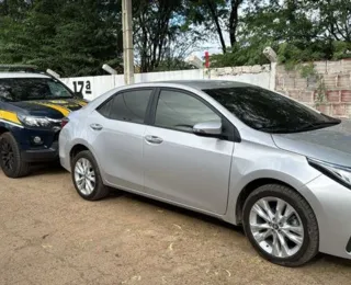 Motorista é detido com carro roubado avaliado em R$ 100 mil