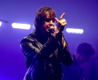 Multimilionário, Julian Casablancas diz usou IA por não ter dinheiro