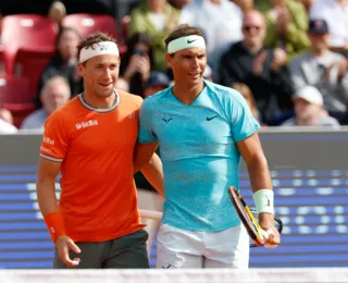 Nadal volta às quadras com vitória na preparação para Olimpíadas