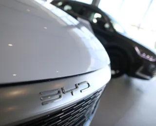 BYD reduz preços de carros elétricos em até 34%; entenda o cenário
