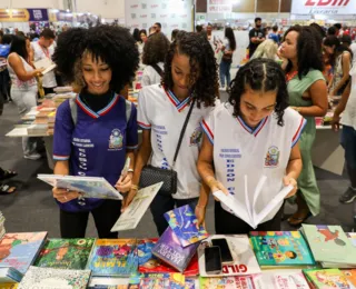 SEC oferta à rede estadual milhares de livros adquiridos na Bienal