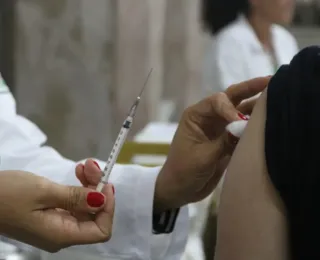 Saúde envia a 12 estados doses da nova vacina contra covid-19