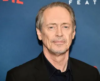 Steve Buscemi, amigo de Adam Sandler, é agredido em Nova York