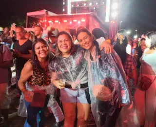 Público antecipa São João com festa no Parque de Exposições