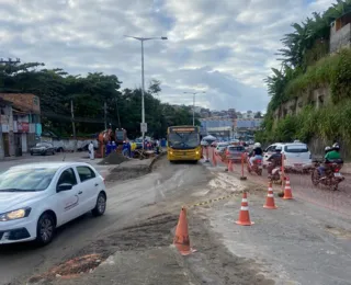 Trânsito é desviado em trecho da Avenida San Martin, em Salvador