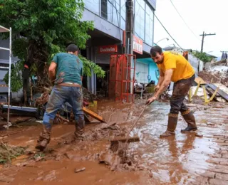 Trens urbanos reiniciam operação em Porto Alegre