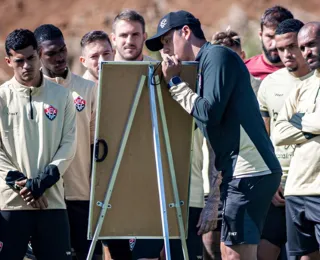 Vitória pega Grêmio em confronto direto contra o Z-4