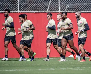 Vitória recupera jogadores para confronto com Athletico no Barradão