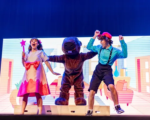 “As Aventuras de Mike com Dearo e Manu” ganha sessões em Salvador
