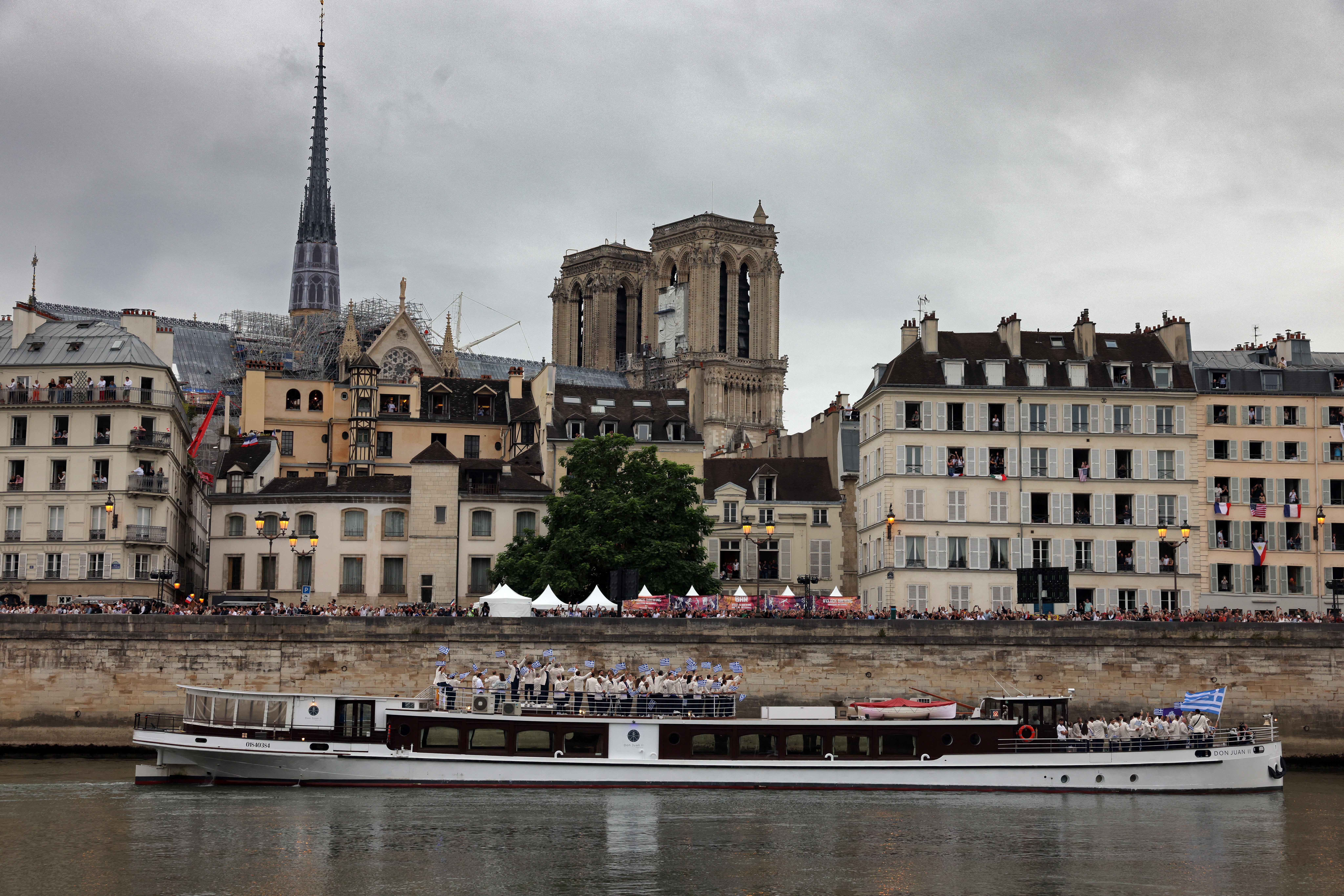 Notre Dame protagoniza sequência da cerimônia de abertura dos Jogos - Imagem