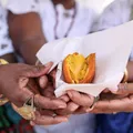 Pode faltar acarajé na Bahia? Escassez de dendê ameaça comida típica imagem