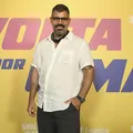 Juliano Cazarré reza por papéis 'mais leves': "Que eu possa fazer" imagem