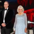 Príncipe William demite irmã da rainha Camilla imagem