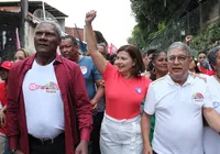 Adélia e candidato a vice fazem caminhada em Ilhéus: “Virada de chave”