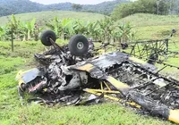 Aeronave cai e piloto é salvo minutos antes de explosão