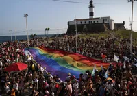 Atraso de trio, circuito lotado e alegria marcam Parada LGBT+