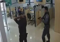 Bandido disfarçado de policial invade banco e rouba R$ 400 mil