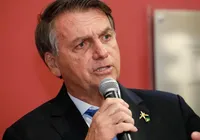 Bolsonaro critica Lula pelo fim do saque-aniversário do FGTS