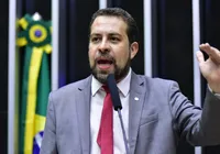 Boulos muda discurso e chama regime de Maduro de ditadura: "Lógico"