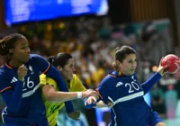 Brasil volta a perder na Olimpíada e se complica no handebol feminino