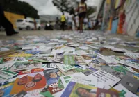 Candidatos de Salvador gastaram quase R$ 5 mi com adesivos e panfletos