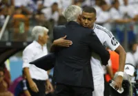 Carlo Ancelotti exalta Mbappé: "Talento extraordinário"