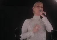 Céline Dion volta aos palcos após diagnóstico de doença rara