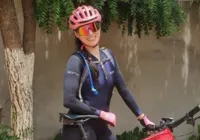 Ciclista morre após bater em carro durante prova na Bahia; assista imagem