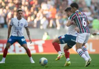 Em queda livre, Bahia volta a jogar mal e perde para o Fluminense