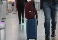 Passagem aérea por até R$ 200: 3 critérios que brasileiros precisam cumprir imagem