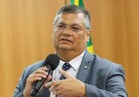 Flávio Dino autoriza gasto extra do governo para combater queimadas