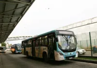 Ônibus de empresa que teve 100% da frota paralisada voltam a circular